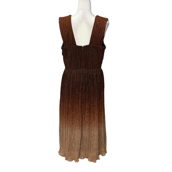 Dress the Population Brown Gold Pleated Metallic Midi Dress L Sleeveless Party - Picture 4 of 10